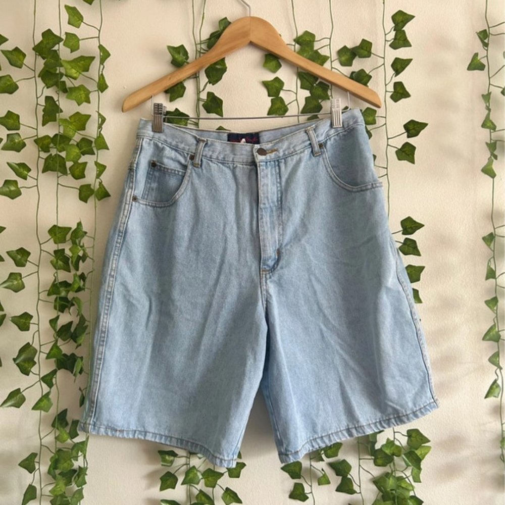 Vintage High Waisted Lightwash Denim Shorts